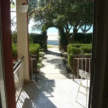 Апартаменты Dora Задар
